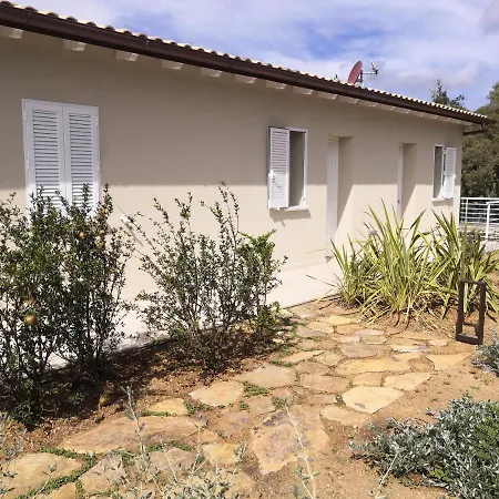 לינה וארוחת בוקר Stile Libero 4*